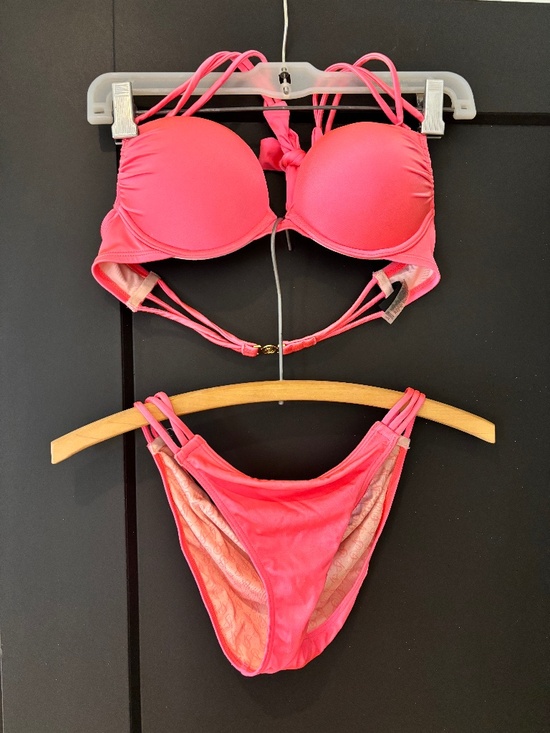 Victoria's Secret Other - Victoria’s Secret Coral Pink Push Up Bikini Set 34A TOP Medium BOTTOM